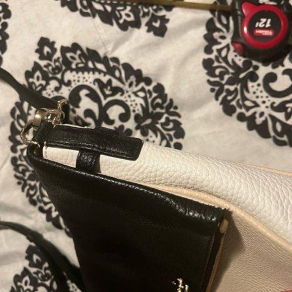 Kate Spade Pebbled Shoulder Handbag - Picture 7 of 7